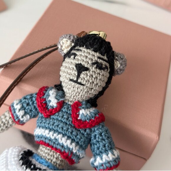 Miu Miu Woven Doll Keychain Flower - Picture 2 of 9